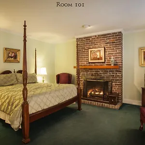 Inn 17 Hundred 90 And Restaurant